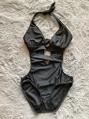 Y2K‎ VM Women's Halter Cut-Out Monokini/one-Piece Swimsuit Black Size Small